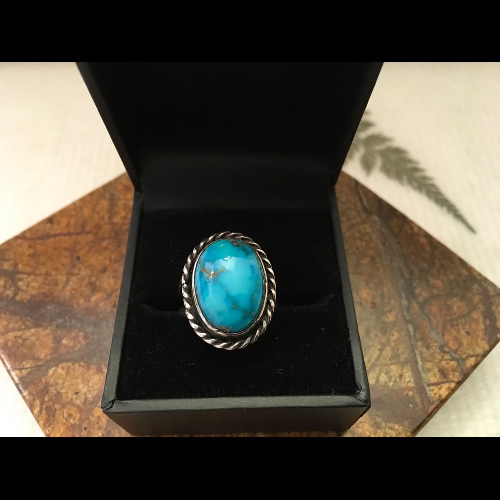 Erling Vintage Navajo Silver Ring